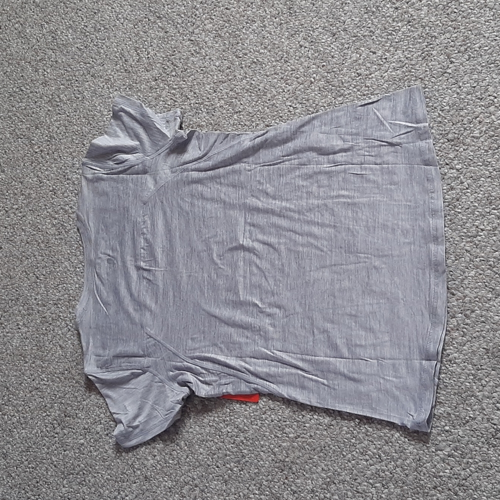 New Active Short Sleeves Top. - Picture 5 of 9